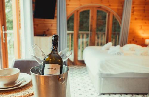 Caerwys Casa | Robin Woodside Lodge