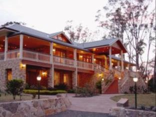 Merimbula Casa | Robyn's Nest Lakeside Resort
