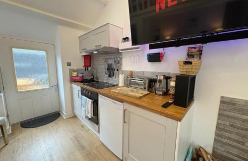 Brynsiencyn Casa | Robyns Retreat - Cosy Hideaway Perfect To Explore