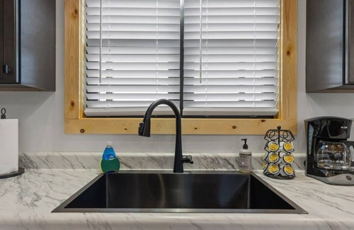 Rogers Cabina | Rock Point - Million $ View, Private, Hot Tub, Lux