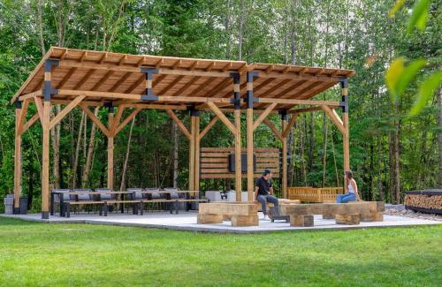 Amherst Hotel | Rockway Motel