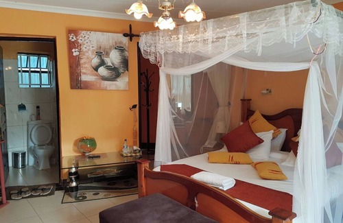 Kenya Hotel | Roddy's Green Lounge Vihiga