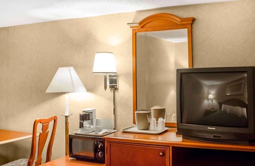 Dillsburg Hotel | Rodeway Inn Dillsburg