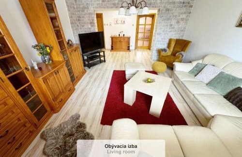 Velky Slavkov Casa | Rodinný dom "Ako doma"