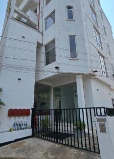 Boralesgamuwa Apartamento | Rodrigo Building 4