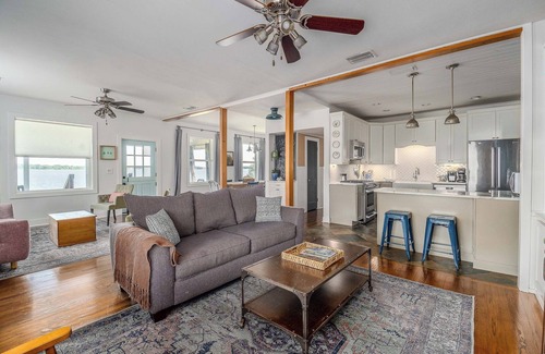 Eagle Lake Casa | Roe Family Lake House on Lake McLeod - Close to Legoland