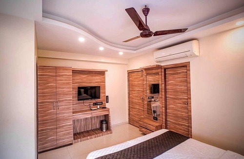 New Town Casa | Roli Residency