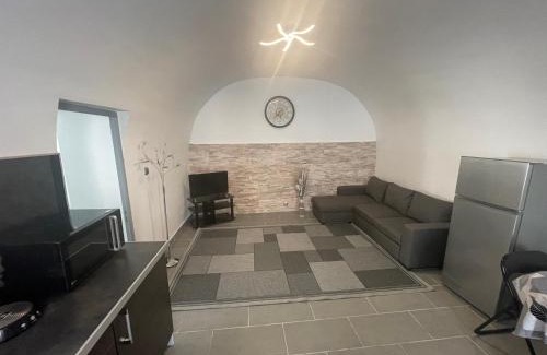 Centre Ville d'Ales Apartamento | Roman