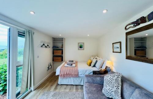 Moffat Apartamento | Romantic Cabin Retreat on 50-Acre Suffolk Farm
