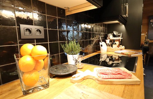 Arville Chalet De Esquí | Romantic chalet with a hot tub and a steam room