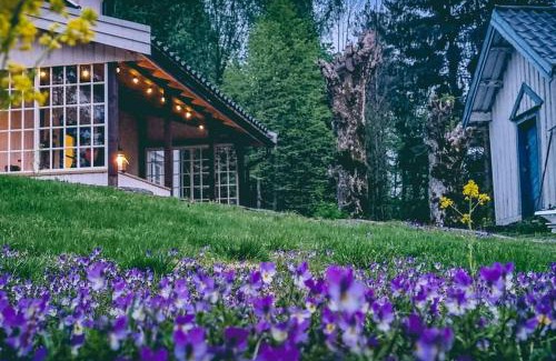 Bamble Casa | Romantic farmhouse with idyllic garden