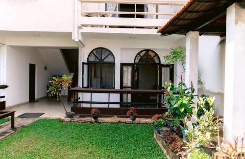 Kudapaduwa Hotel | Romantic garden hotel