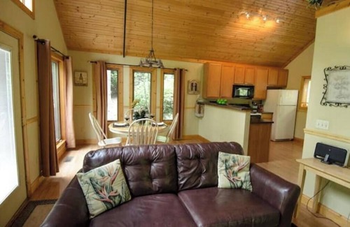 Skyland Cabina | Romantic getaway for 2 w/hot tub