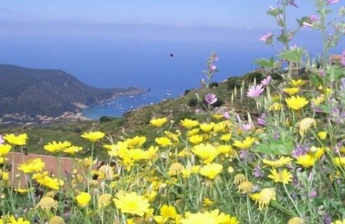 Giglio Castello Apartamento | A un refugio romántica…