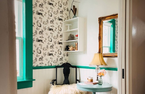 Grass Valley Cabaña | Romantic Historic Cottage, Claw Foot Tub Near Town, Dog Friendly!