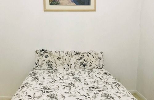 Sunlands Otro | Romantic Vineyard Holiday Home Riverland