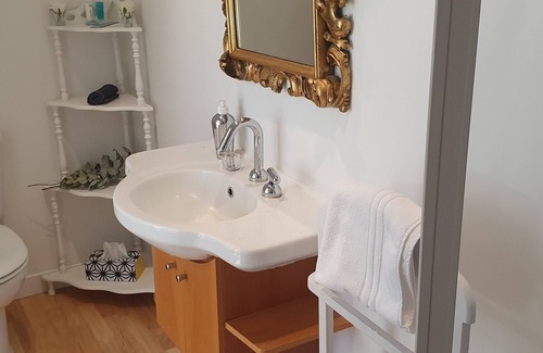 Tai Tapu Casa | Romantic LUXURY loft in STUNNING Nature Retreat.