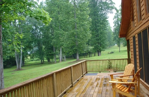 Murphy Chalet De Esquí | Chalet de Montaña de Romatic con Stream, la charca y Gazebo - Internet inalámbrico gratuito