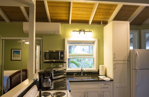 Kailua Apartamento | Romántico Oceanview Guesthouse. ¡Pasos de la playa!