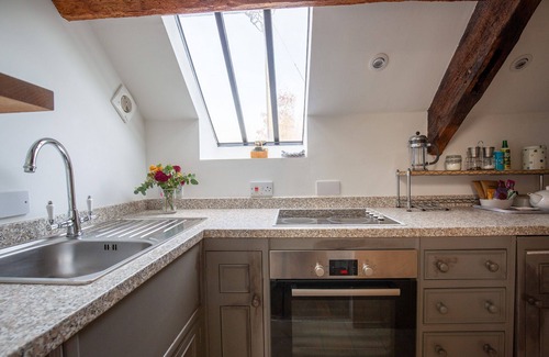 Cold Aston Cabaña | Romantic one bedroom self catering accommodation in the Cotswolds - The Hayloft