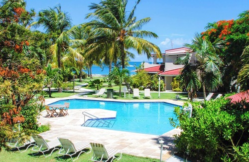 St. John's Apartamento | Romantic Retreat 43B