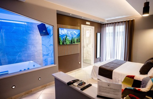 Sarno Cama Y Desayuno | Romantic room with whirlpool