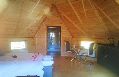 North Perrott Otro | Romantic Rural Retreats