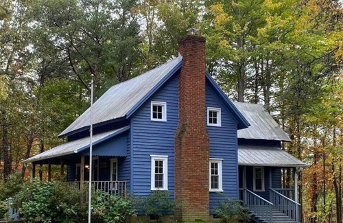 Tigerville Casa | Romantic, Secluded Historic Cottage on 5 Acres 30 mins to TIEC