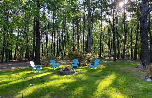 Tigerville Casa | Romantic, Secluded Historic Cottage on 5 Acres 30 mins to TIEC