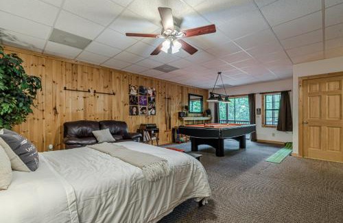 Cleveland Casa | Romantic Tip Top Hideaway, 10 MINUTE FROM HELEN