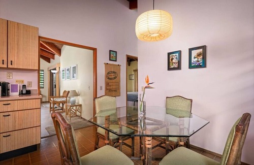 Kona Paradise Apartamento | Romantic Tropical Retreat, 150 yds from the Ocean!