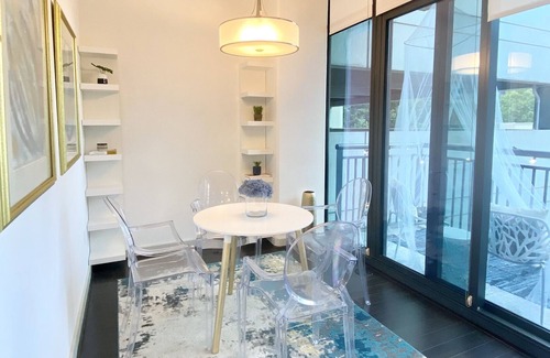 Lenox Condominio | Romantic Upscale Buckhead 1bdrm Condo w/view