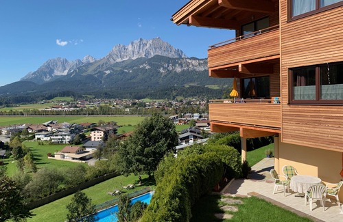 Sankt Johann in Tirol Apartamento | Romantik Aparthotel Sonnleitn, caliza XXL