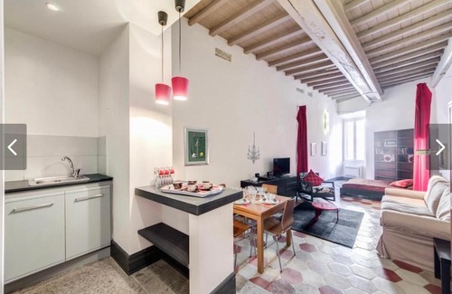 Roman Ghetto Apartamento | Rome’s heart open space