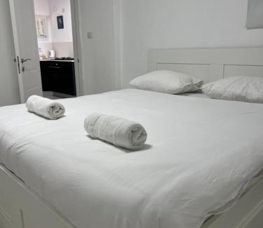 Neve Zohar Apartamento | Romi's suite by LOREN VILLAGE