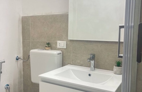 EUR Casa | Romoli Rooms and Suites - Room with external bathroom