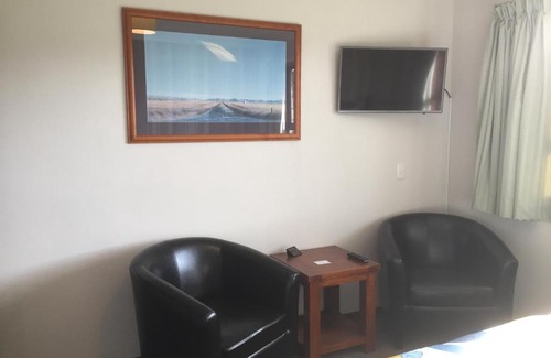 Tuatapere Cama Y Desayuno | Ron and Tony's Bed & Breakfast