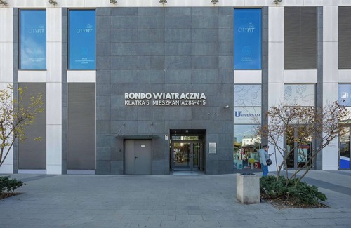 Praga Poludnie Apartamento | Rondo Wiatraczna 412 Warsaw | Skyview Apartment | Parkining & Balcony