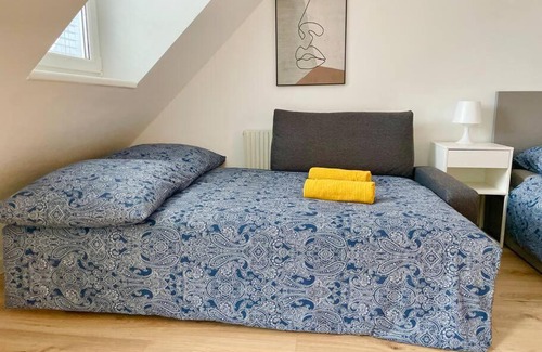 Schottenfeld Apartamento | Rooftop Apartment with Free Parking & Balcony & AC