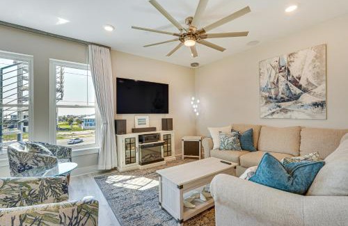 Mexico Beach Casa | Rooftop Deck and Hot Tub Mexico Beach Home!