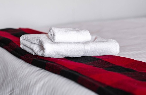 Balsam Lake Apartamento | Room 1 Boutique Hotel Balsam Lake, WI
