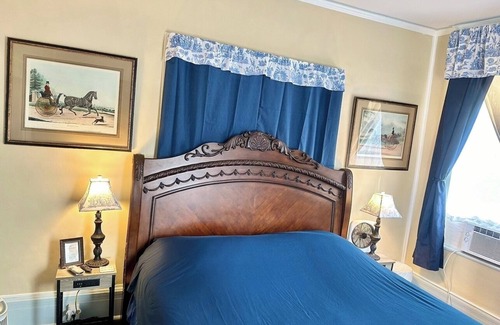 Shelbyville Cama Y Desayuno | Room 2 King Belmont Inn on 1st floor In room private bathroom Shelbyville, TN