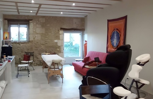 Riberac Cama Y Desayuno | Habitación 'Chambre A' con piscina compartida, Wi-Fi y aire acondicionado