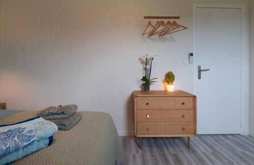 Ploeren Cama Y Desayuno | Room 'Houat' with shared terrace, Wi-Fi and air conditioning