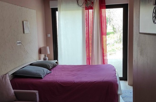 Aspet Casa | Room in quiet villa with mountain view