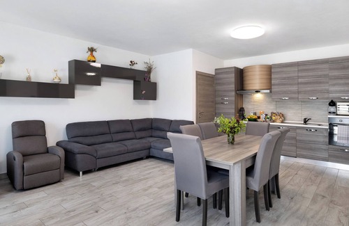 Cervere Apartamento | Habitación 'Nespola' con terraza compartida, Wi-Fi y aire acondicionado