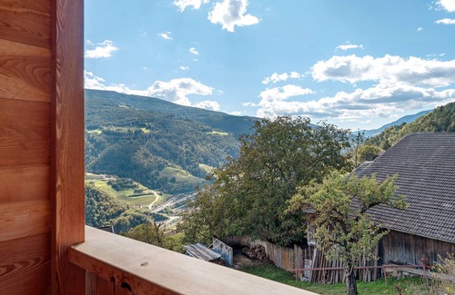 Velturno Apartamento | Habitación 'Oberhemberger Hof Dreier' con vistas a la montaña, terraza compartida y Wi-Fi