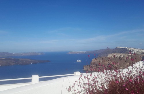 Perissa Casa | Room-pleasure Room 3 By The Sea