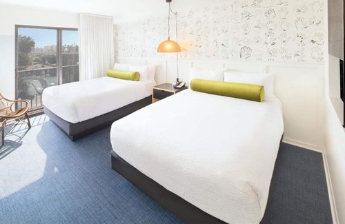 Venice Hotel | Room w/ Balcony Over Venice Streets | Rooftop | Free Breakfast | City View