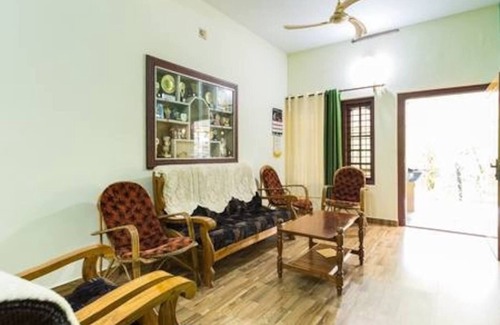 Kolagappara Casa | Room-wayanad Stay- The Coffee-suite